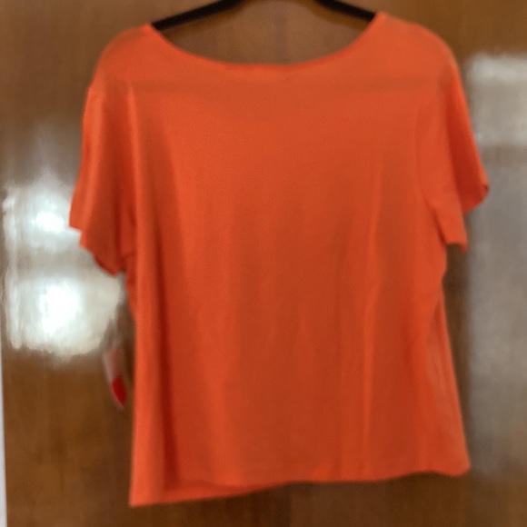 NWT Liz Claiborne Orange Tee, size XL - Picture 2 of 3